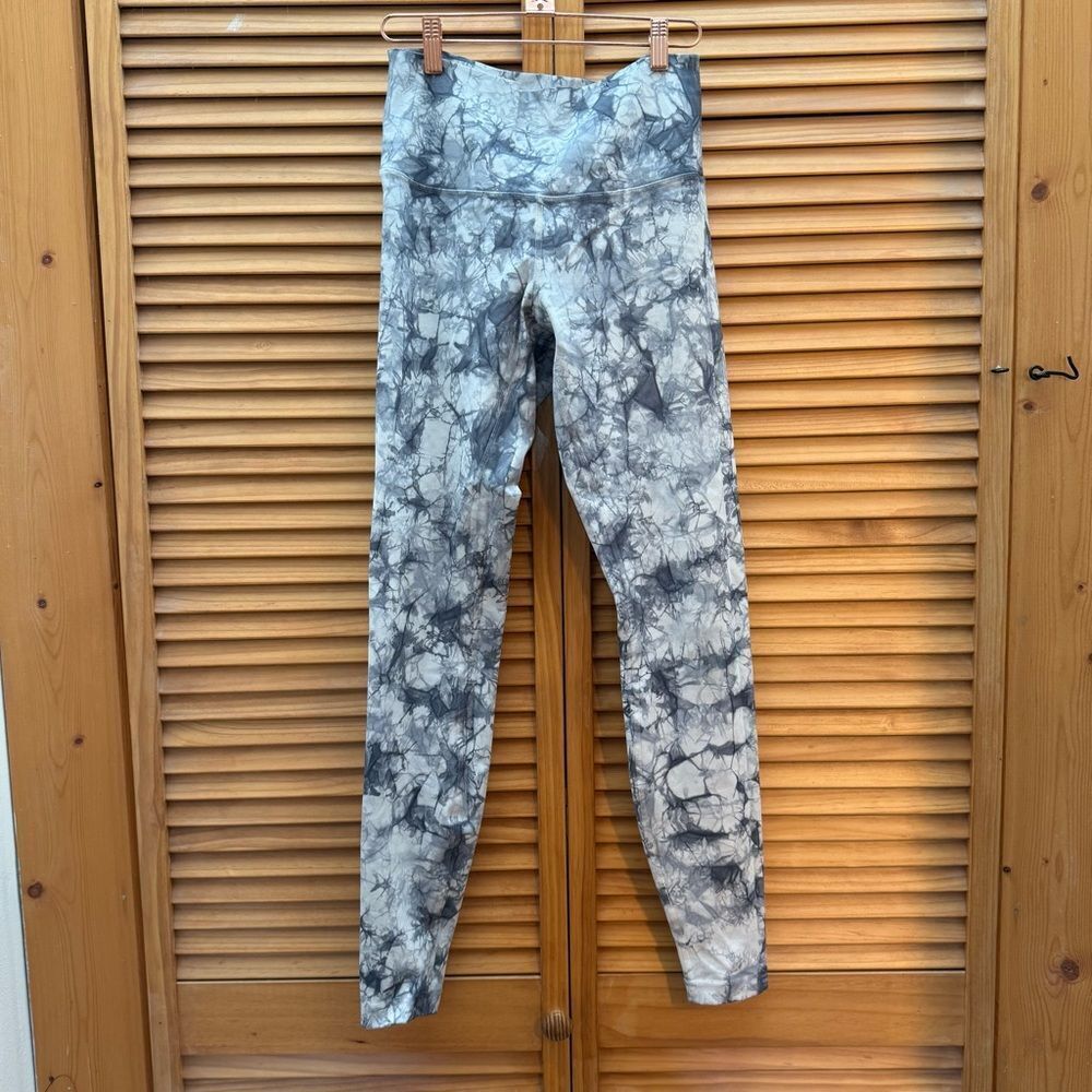 Lululemon Gray Tie-Dye Leggings size 6